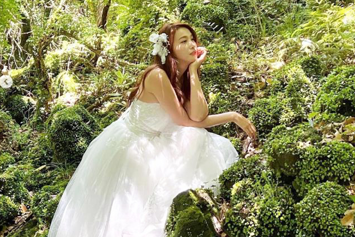 유인영 웨딩드레스